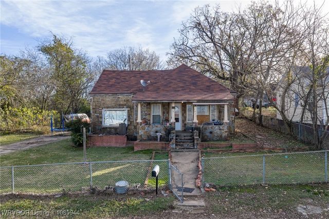 1911 S 12th Street, Fort Smith, AR 72901