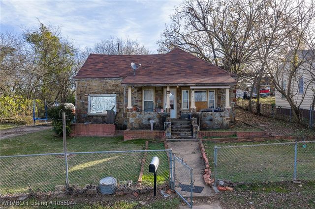 1911 S 12th Street, Fort Smith, AR 72901