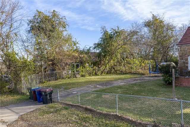 1911 S 12th Street, Fort Smith, AR 72901