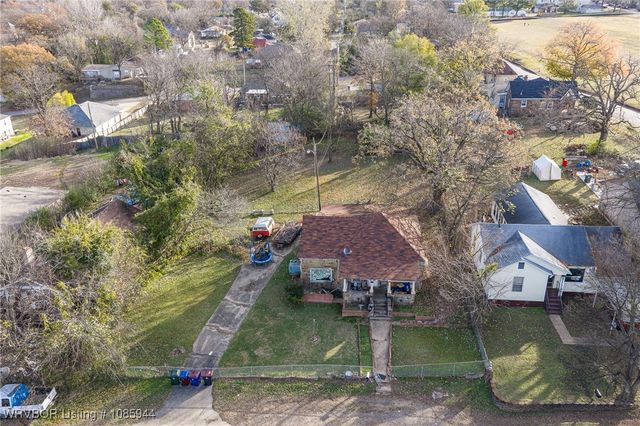 1911 S 12th Street, Fort Smith, AR 72901