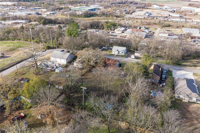 1911 S 12th Street, Fort Smith, AR 72901