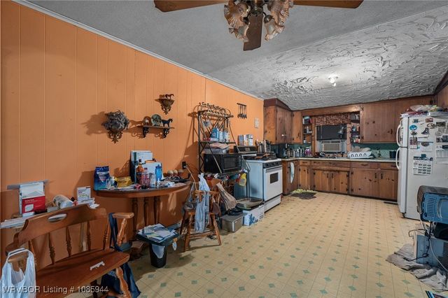 1911 S 12th Street, Fort Smith, AR 72901