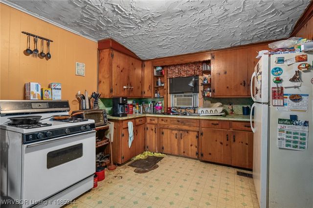 1911 S 12th Street, Fort Smith, AR 72901