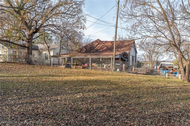 1911 S 12th Street, Fort Smith, AR 72901