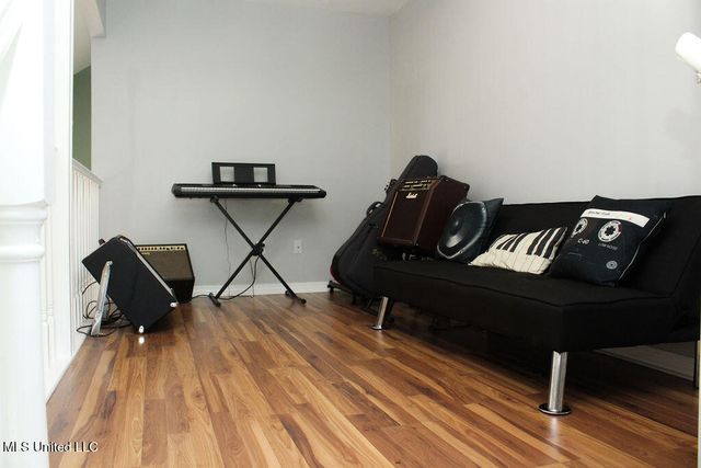 2204 Beachview Drive, Ocean Springs, MS 39564