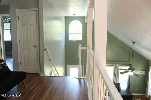 2204 Beachview Drive, Ocean Springs, MS 39564