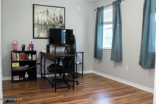 2204 Beachview Drive, Ocean Springs, MS 39564