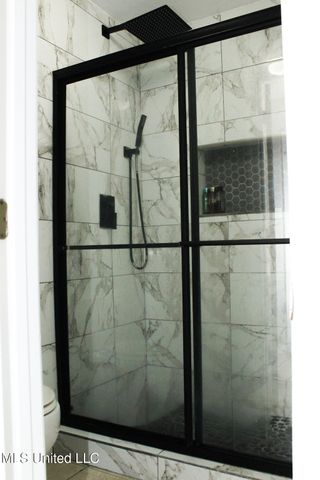 2204 Beachview Drive, Ocean Springs, MS 39564