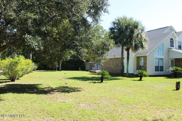 2204 Beachview Drive, Ocean Springs, MS 39564