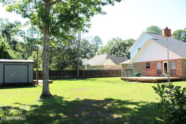 2204 Beachview Drive, Ocean Springs, MS 39564