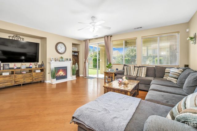 12403 Childress Street, Bakersfield, CA 93312