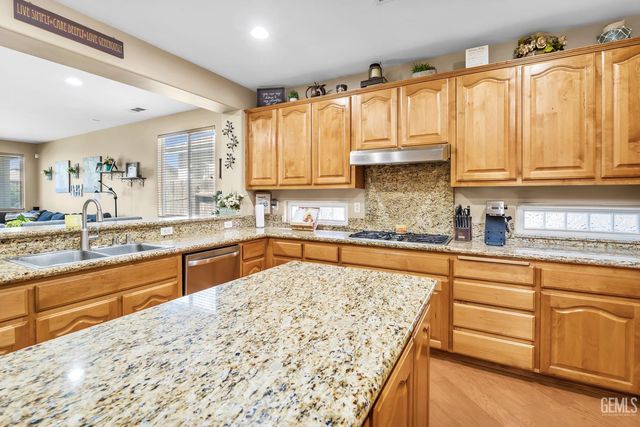 12403 Childress Street, Bakersfield, CA 93312