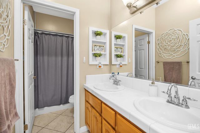 12403 Childress Street, Bakersfield, CA 93312