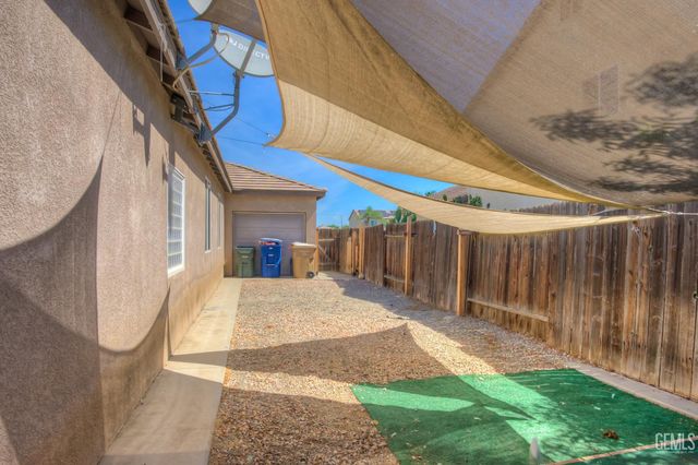 12403 Childress Street, Bakersfield, CA 93312
