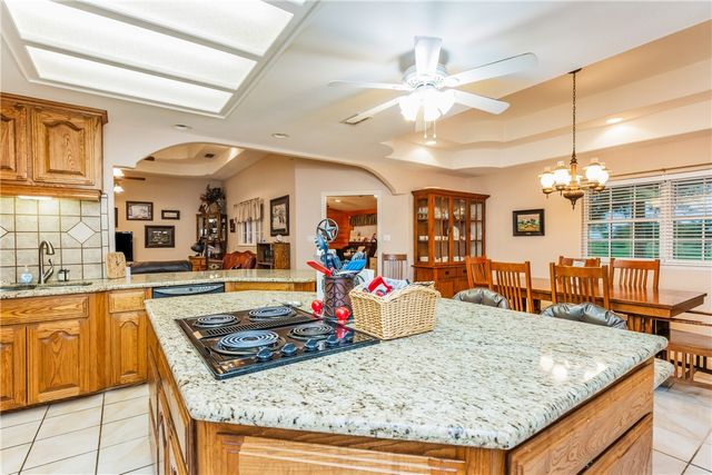 2017 E Fm 1717, Kingsville, TX 78363