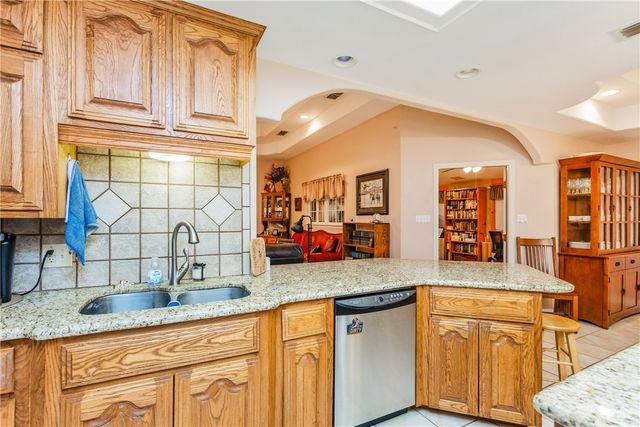 2017 E Fm 1717, Kingsville, TX 78363