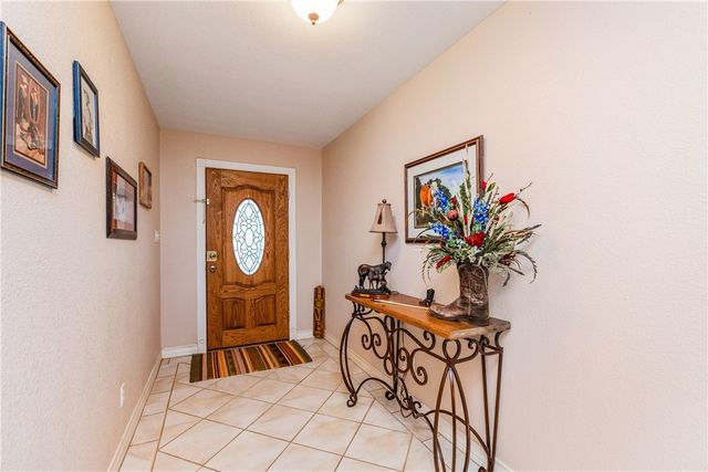 2017 E Fm 1717, Kingsville, TX 78363