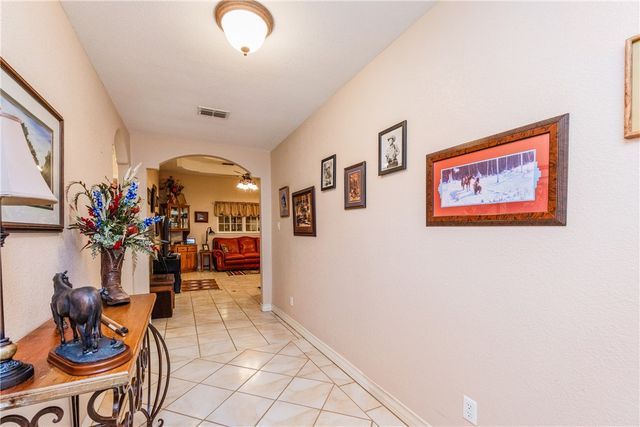 2017 E Fm 1717, Kingsville, TX 78363