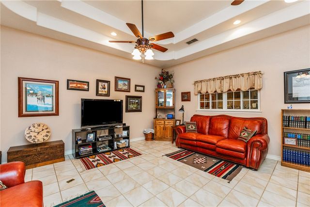 2017 E Fm 1717, Kingsville, TX 78363