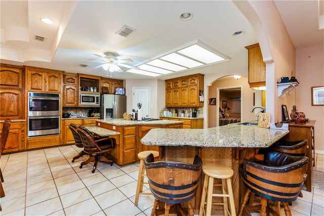 2017 E Fm 1717, Kingsville, TX 78363