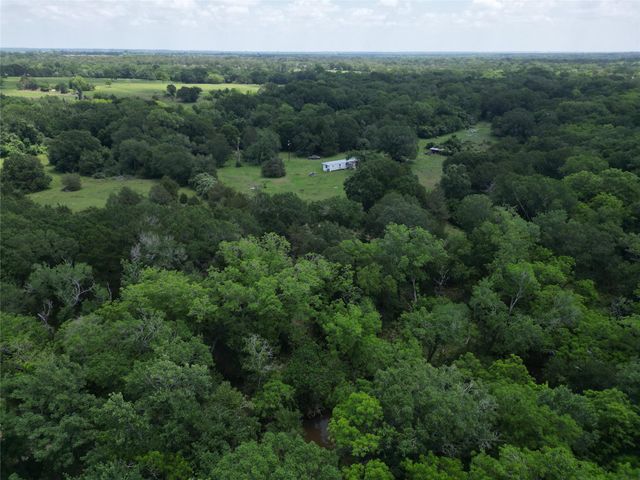 2388 Cedar View Lane, Bellville, TX 77418