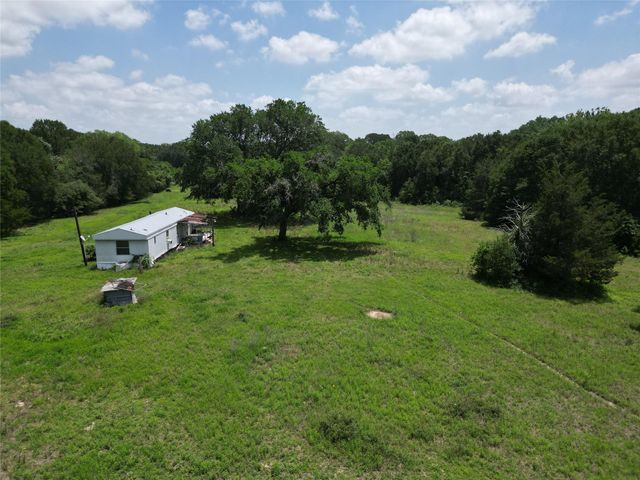 2388 Cedar View Lane, Bellville, TX 77418