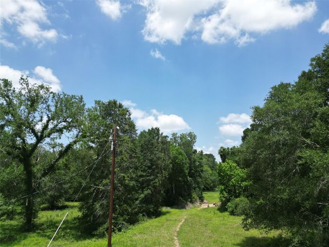 2388 Cedar View Lane, Bellville, TX 77418