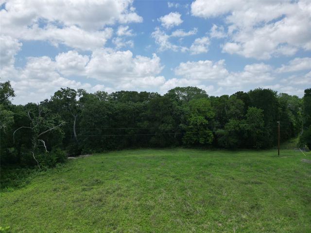 2388 Cedar View Lane, Bellville, TX 77418