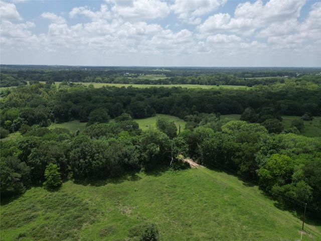 2388 Cedar View Lane, Bellville, TX 77418