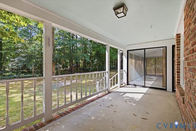 5407 Kralan Ct, Chester, VA 23831