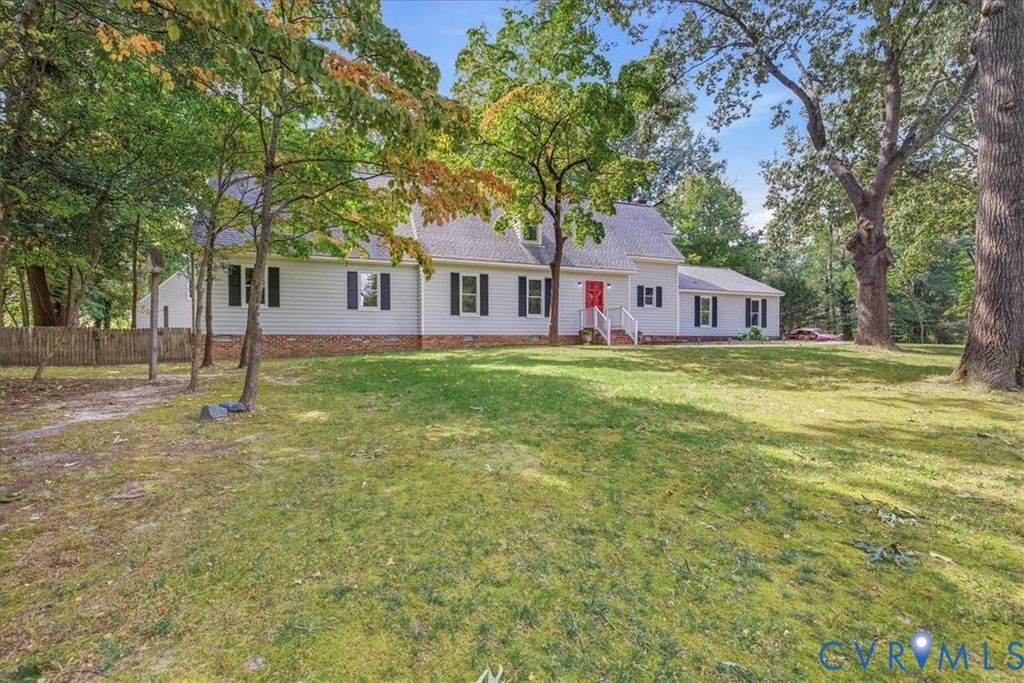 5407 Kralan Ct, Chester, VA 23831