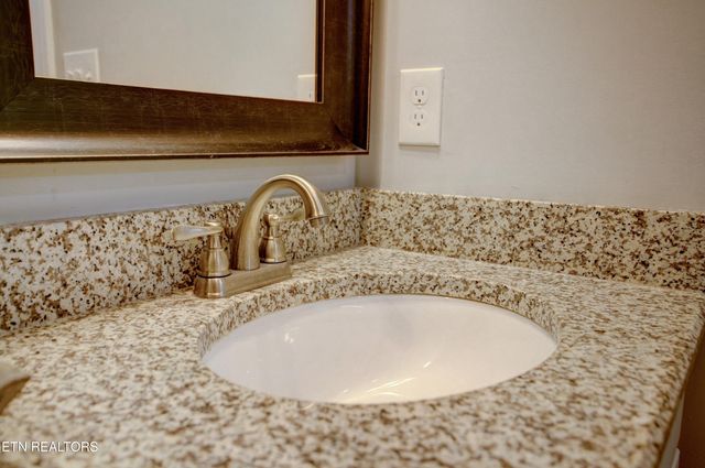 407 Sunny Springs Lane, Knoxville, TN 37922