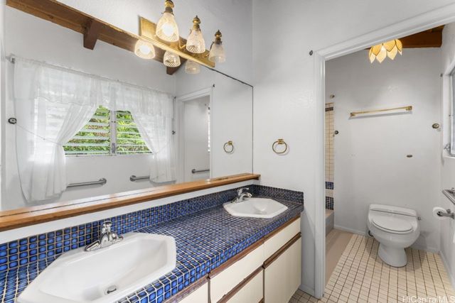 47-800 Ahuimanu Road, Kaneohe, HI 96744