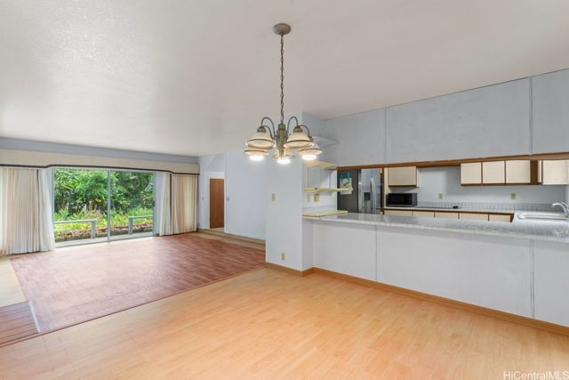 47-800 Ahuimanu Road, Kaneohe, HI 96744