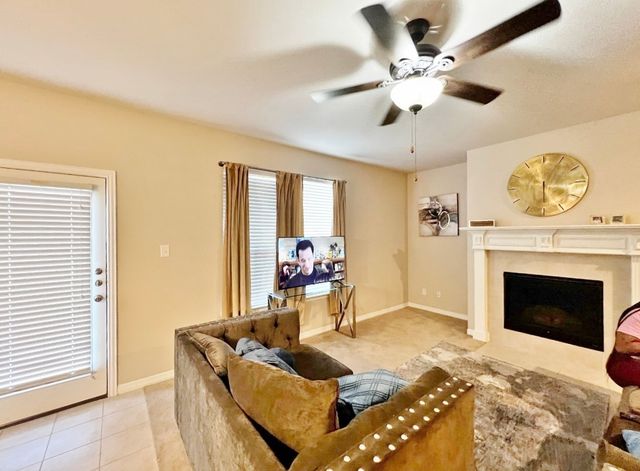 9322 Moon River Drive, Arlington, TX 76002