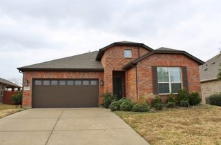 9322 Moon River Drive, Arlington, TX 76002