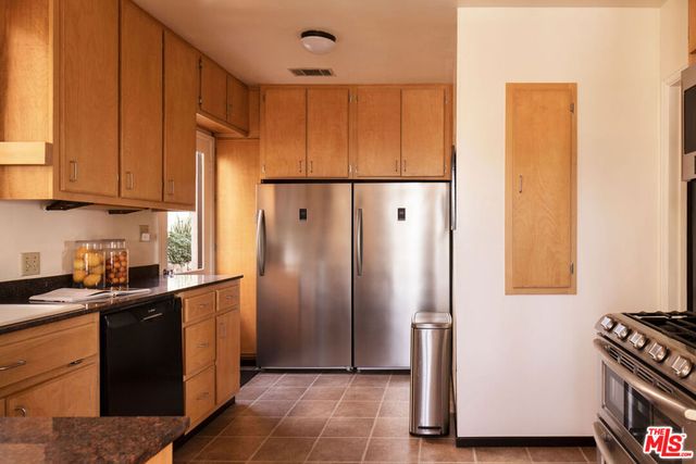 755 Luton Drive, Glendale, CA 91206