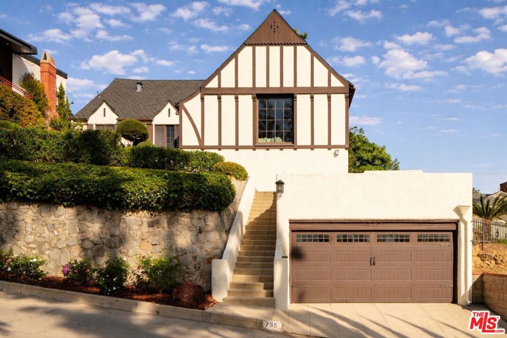 755 Luton Drive, Glendale, CA 91206