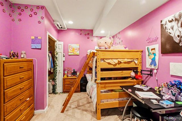 2661 Signature Circle, Pinckney, MI 48169