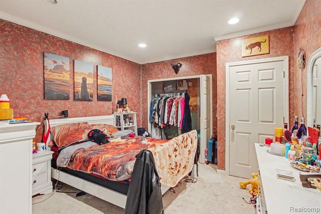 2661 Signature Circle, Pinckney, MI 48169