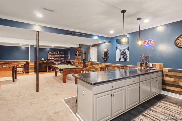 2661 Signature Circle, Pinckney, MI 48169