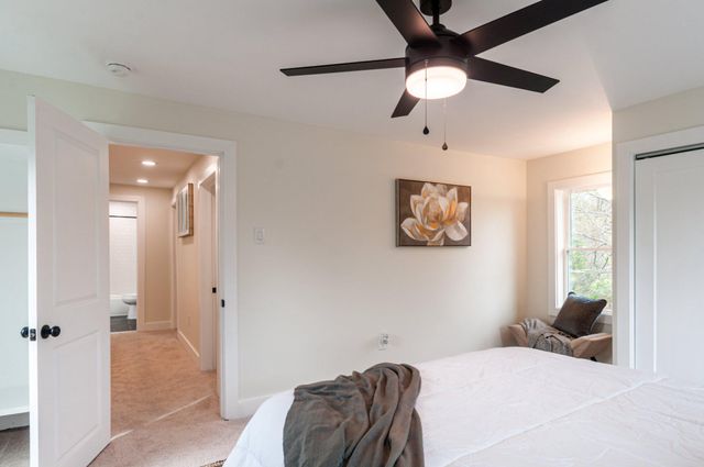 131 EVERGREEN PKWY, Glassboro, NJ 08028