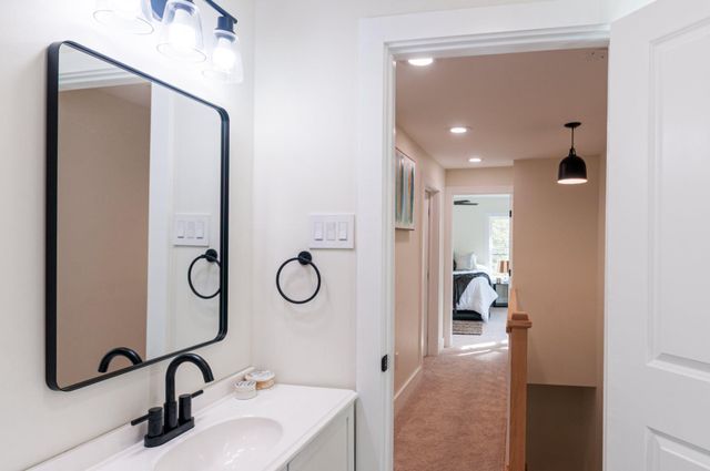 131 EVERGREEN PKWY, Glassboro, NJ 08028