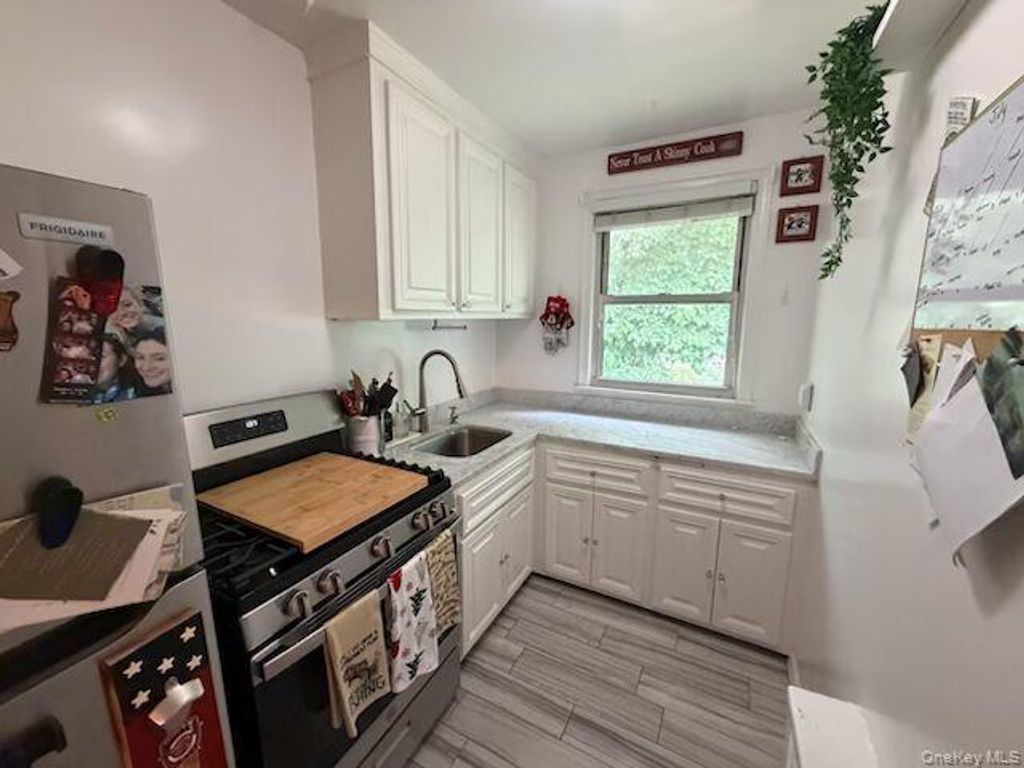 9 Stokes Road 2B, Yonkers, NY 10710 — photo 3
