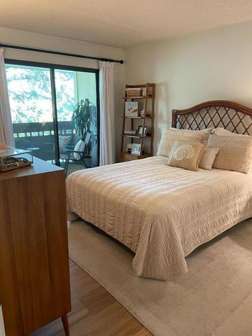 2140 Santa Cruz Avenue 203, Menlo Park, CA 94025
