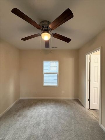 121 S 10th ST, Suffolk, VA 23434
