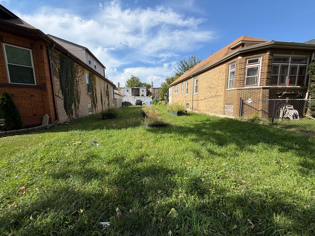9036 S Racine Avenue, Chicago, IL 60620 — exterior