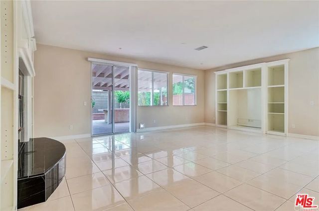 11563 Trailway Drive, Riverside, CA 92505