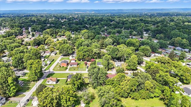 1871 Kendall Ln, Louisville, KY 40216