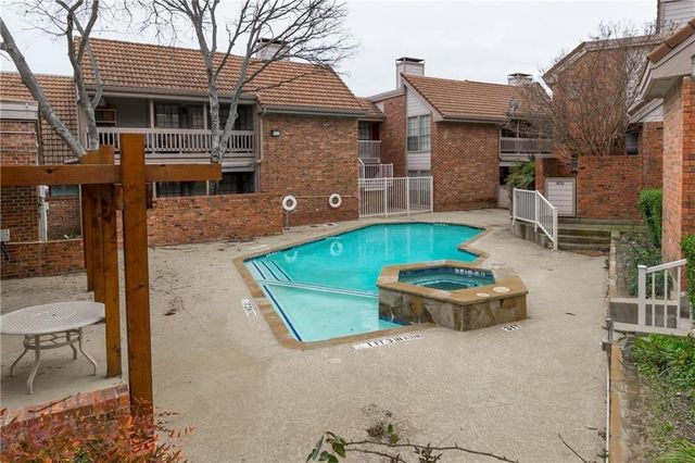 18240 Midway Road 302, Dallas, TX 75287